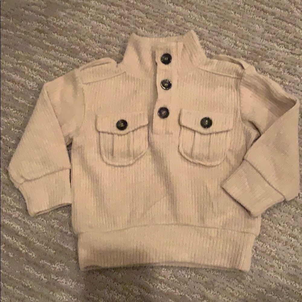 Only worn once for pictures! Really soft!